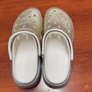 Sparkle Crocs size 8 // 011702